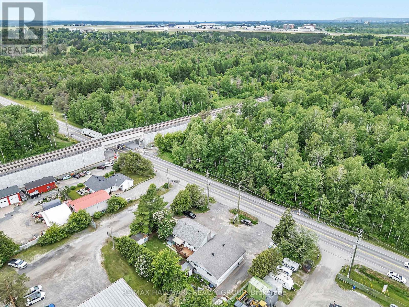 2460 Leitrim Road, Ottawa, Ontario  K1T 3V3 - Photo 27 - X12359086