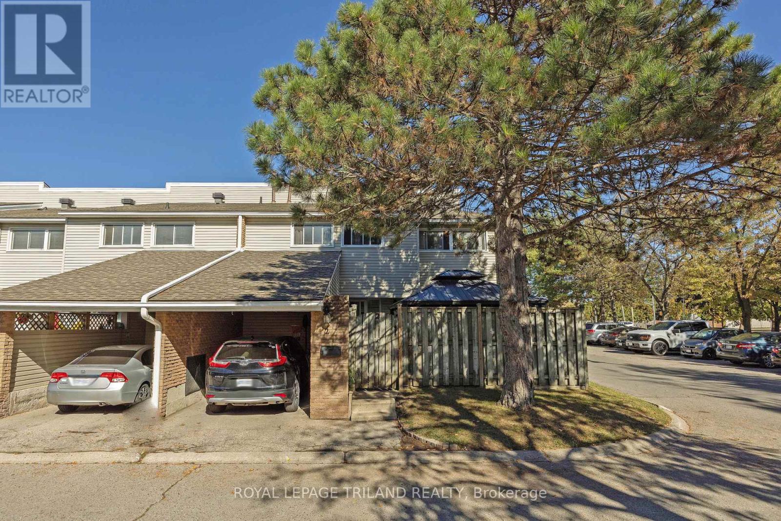 2 - 590 MILLBANK DRIVE, London South, Ontario