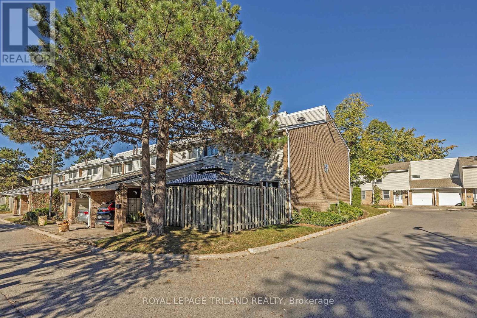 2 - 590 Millbank Drive, London South, Ontario  N6E 2H2 - Photo 2 - X12483620