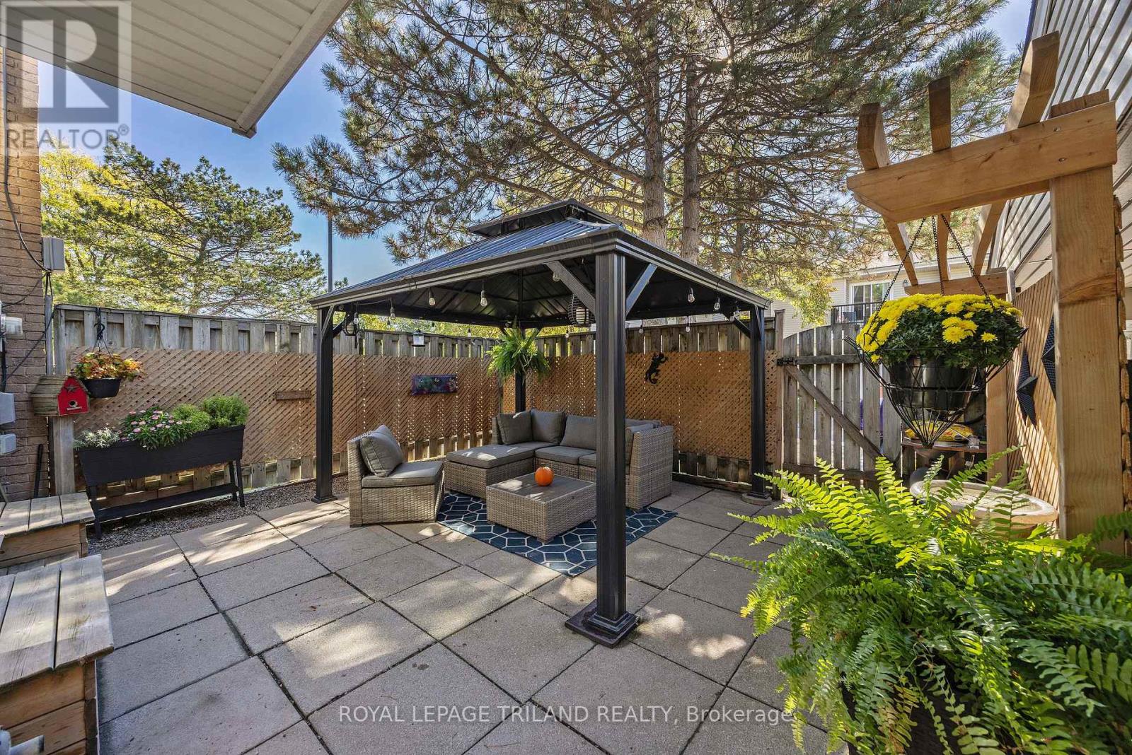 2 - 590 Millbank Drive, London South, Ontario  N6E 2H2 - Photo 37 - X12483620