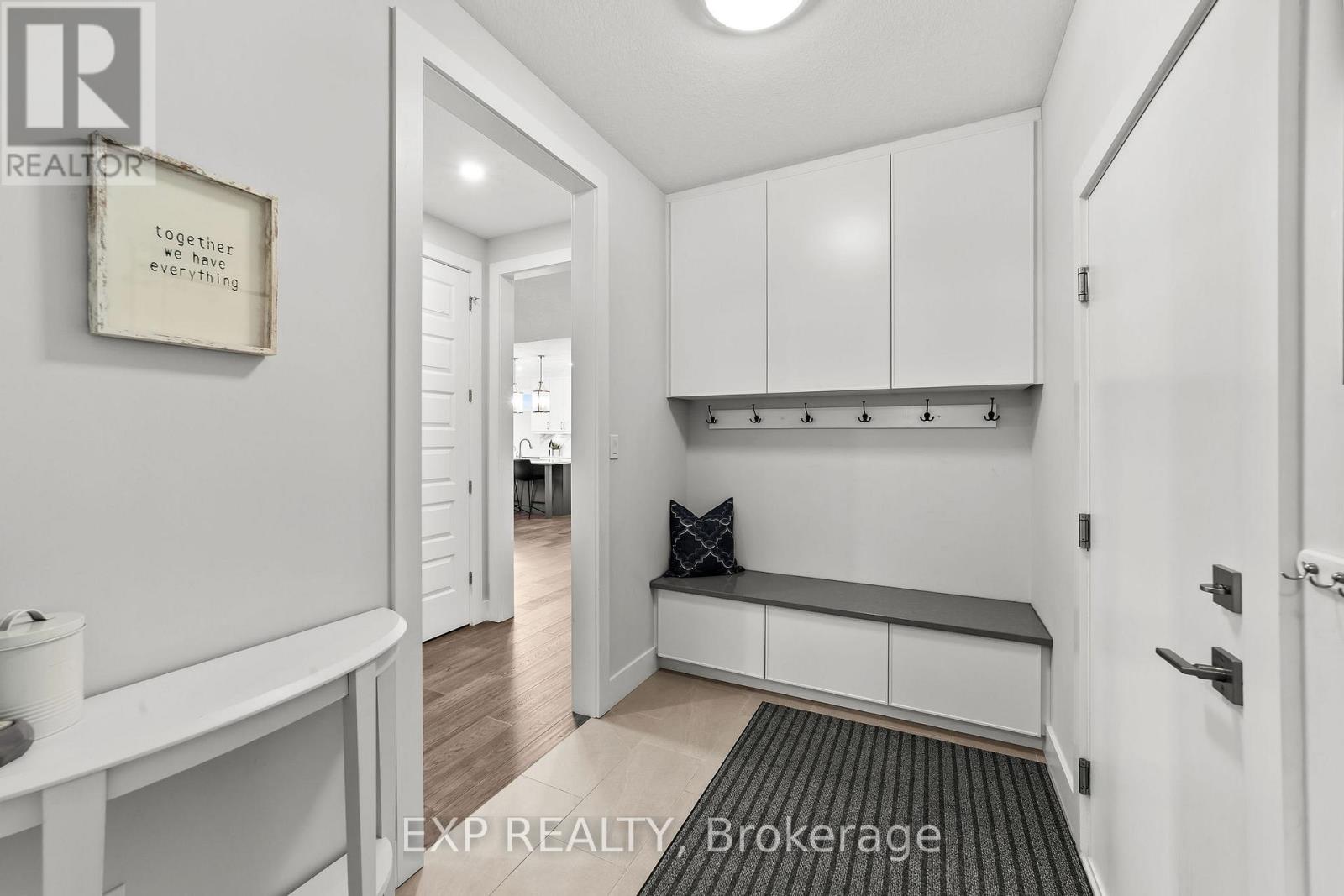 6572 Calvert Drive, Adelaide Metcalfe, Ontario  N7G 3H5 - Photo 22 - X12483636
