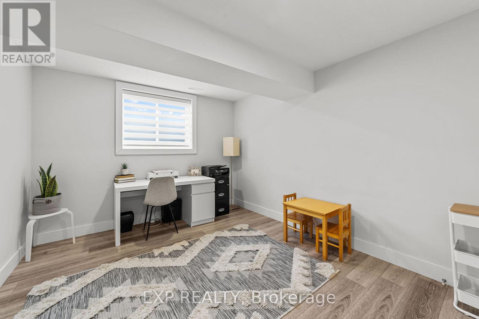 6572 Calvert Drive, Adelaide Metcalfe, Ontario  N7G 3H5 - Photo 27 - X12483636