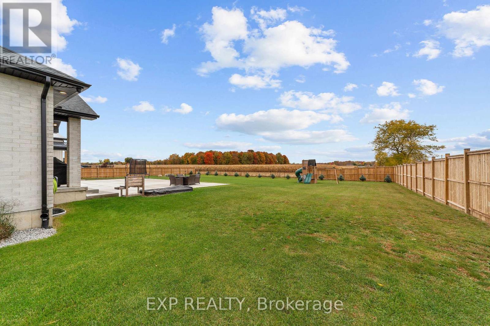 6572 Calvert Drive, Adelaide Metcalfe, Ontario  N7G 3H5 - Photo 37 - X12483636