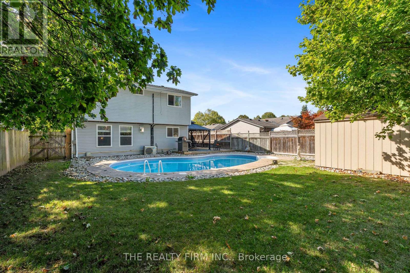 26 Monmore Road, London North, Ontario  N6G 2W6 - Photo 24 - X12483652