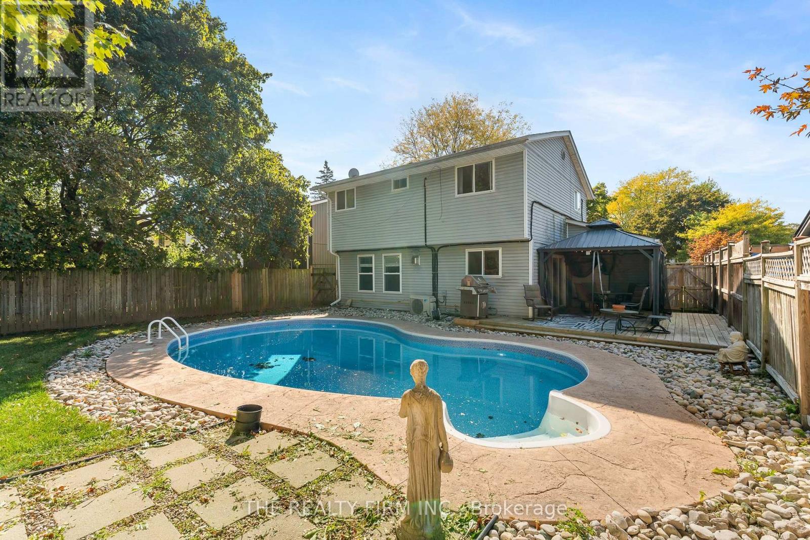 26 Monmore Road, London North, Ontario  N6G 2W6 - Photo 28 - X12483652