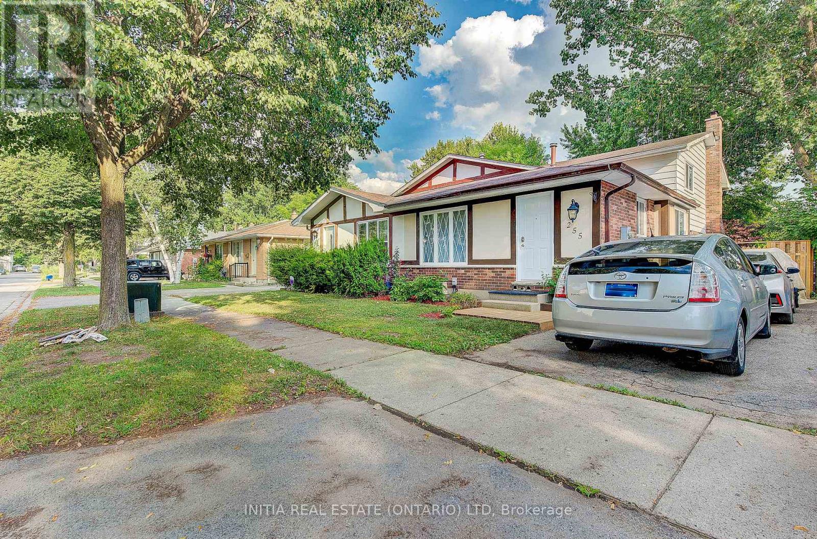 255 BRUNSWICK CRESCENT, London North, Ontario
