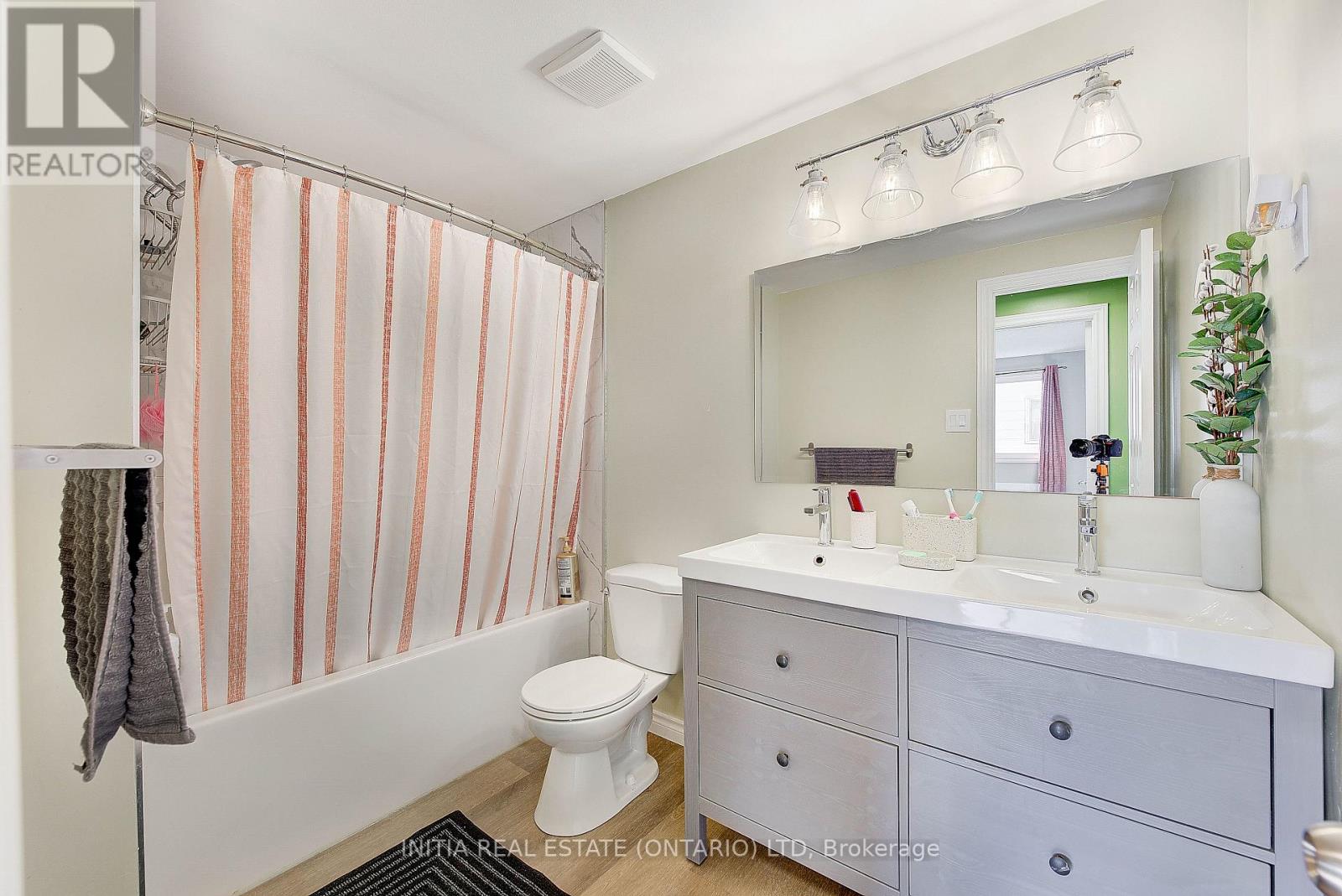 255 Brunswick Crescent, London North, Ontario  N6G 3L1 - Photo 28 - X12483678