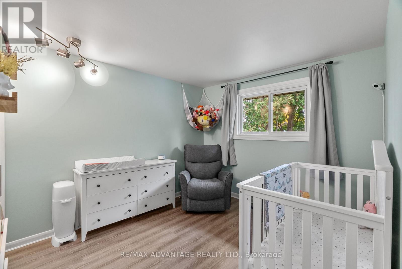 66 Wellesley Crescent, London East, Ontario  N5V 1J7 - Photo 18 - X12483679