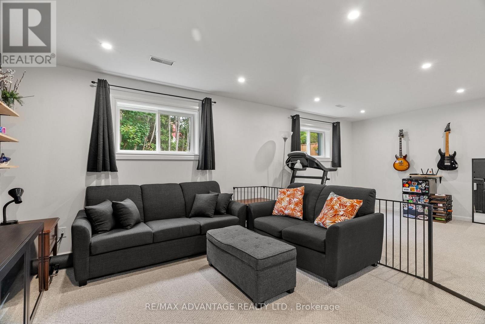 66 Wellesley Crescent, London East, Ontario  N5V 1J7 - Photo 28 - X12483679