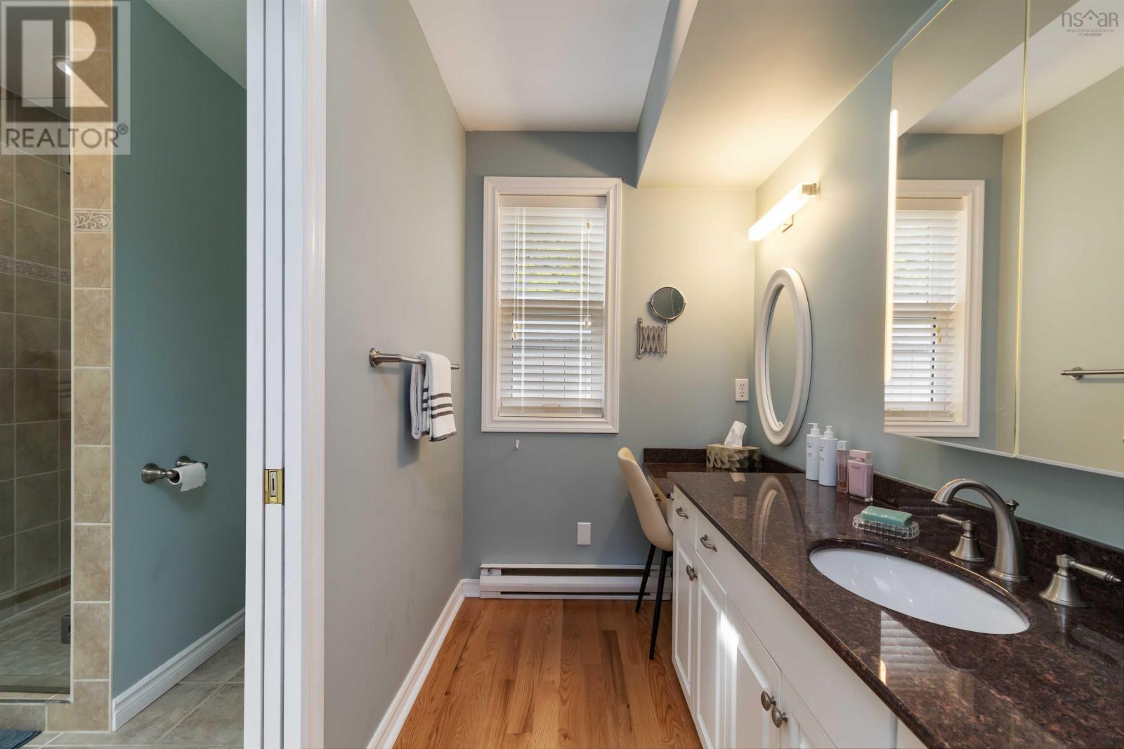 96 Crescent Street, Bridgewater, Nova Scotia  B4V 2C7 - Photo 27 - 202524680