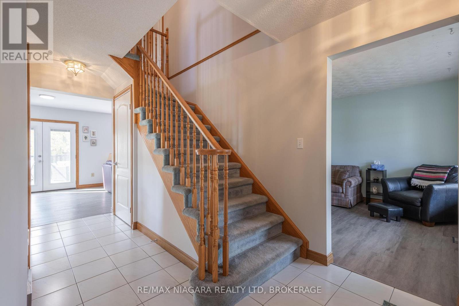 3839 Northwood Drive, Niagara Falls, Ontario  L2H 2Y5 - Photo 17 - X12482905