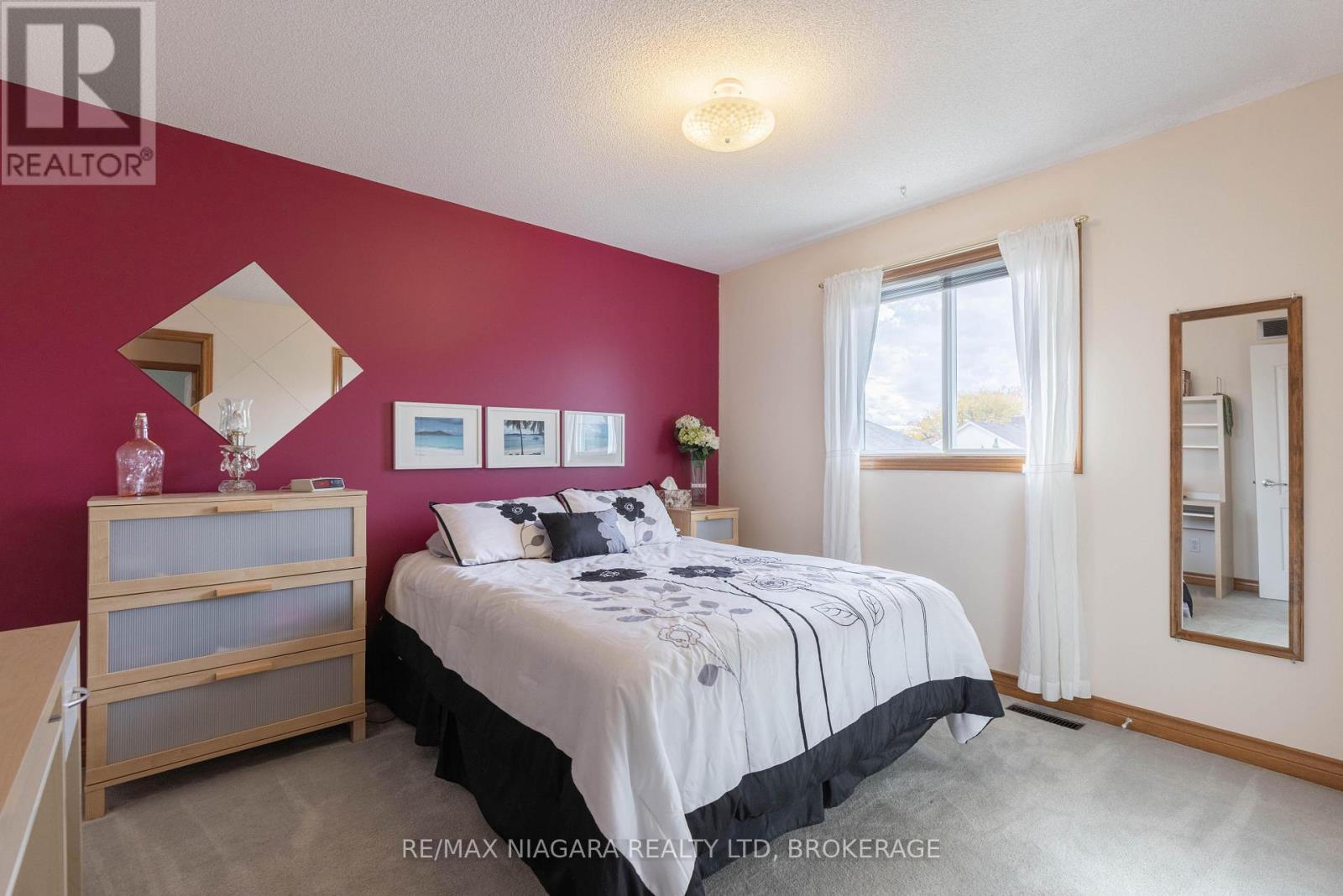 3839 Northwood Drive, Niagara Falls, Ontario  L2H 2Y5 - Photo 21 - X12482905