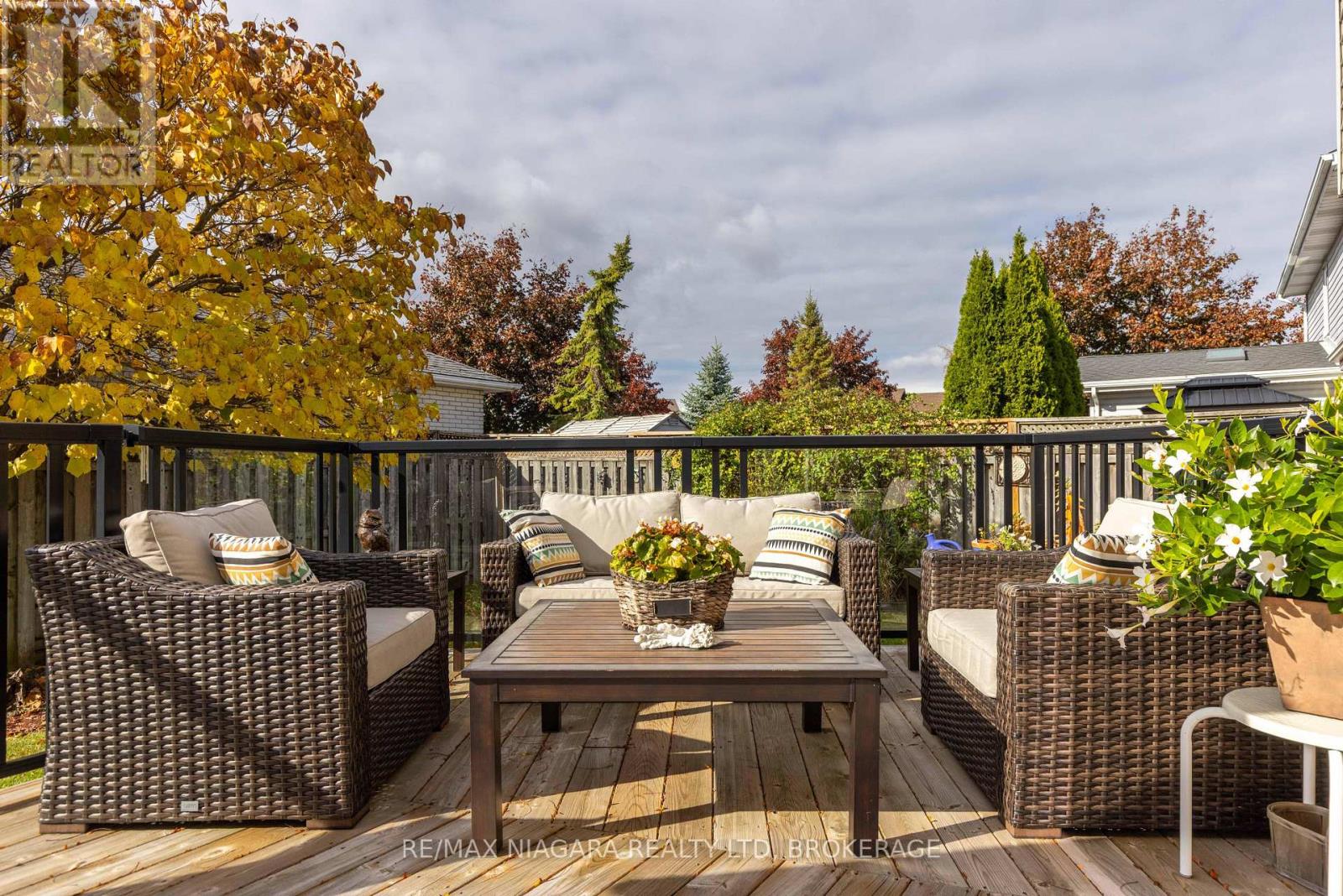 3839 Northwood Drive, Niagara Falls, Ontario  L2H 2Y5 - Photo 6 - X12482905