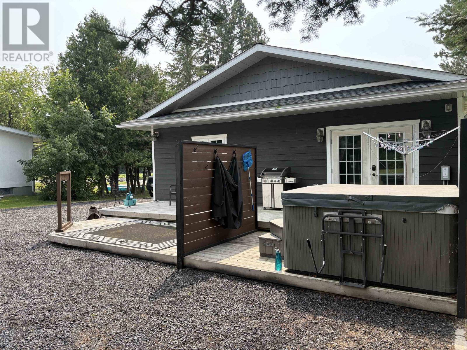 1702 Sunset Dr, Fort Frances, Ontario P9A 2V1 - Photo 38 - TB253215