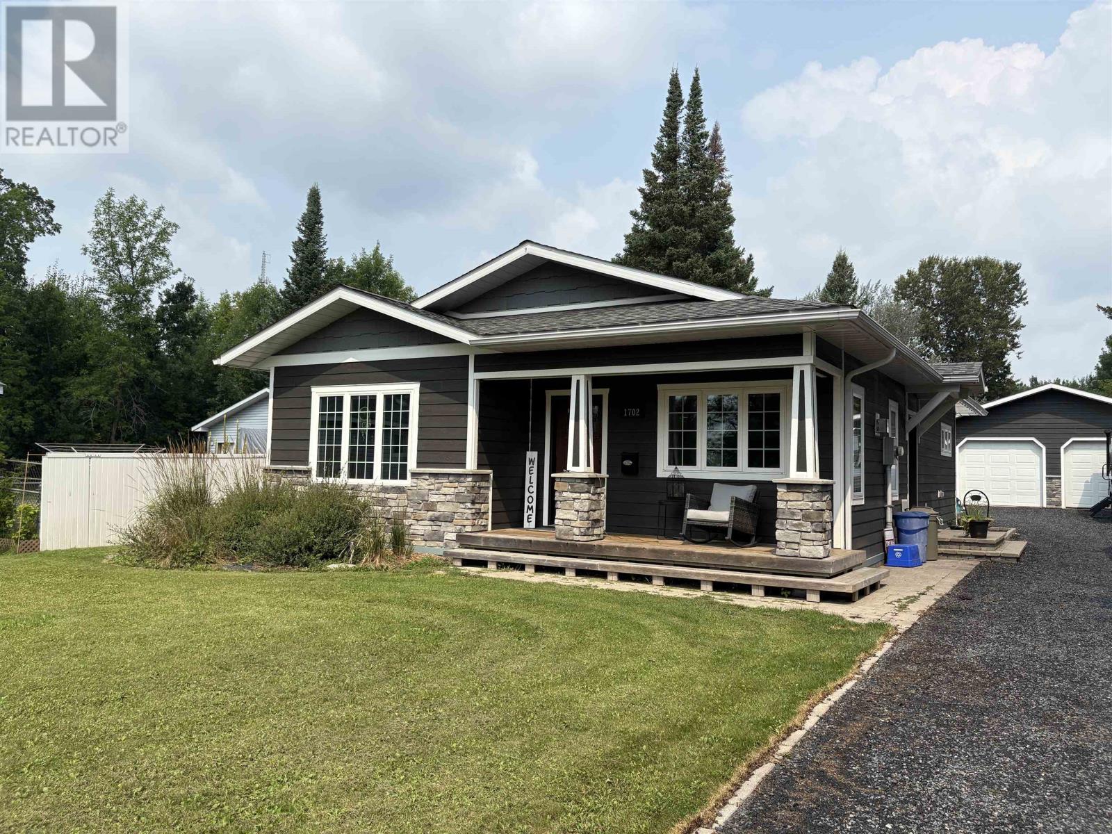 1702 Sunset Dr, Fort Frances, Ontario P9A 2V1 - Photo 45 - TB253215