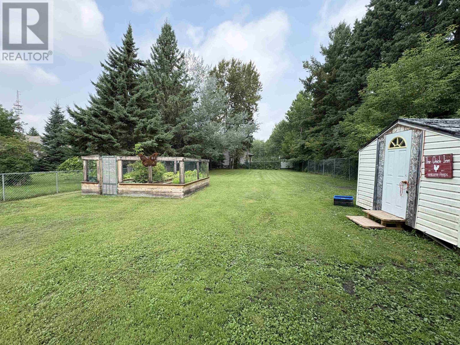 1702 Sunset Dr, Fort Frances, Ontario P9A 2V1 - Photo 42 - TB253215