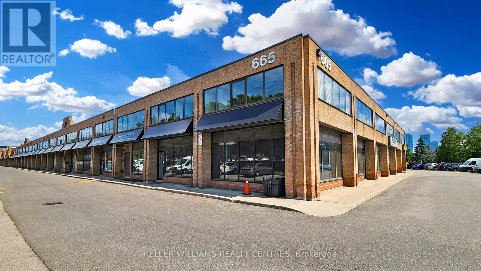 30 MAIN - 665 MILLWAY AVENUE, Vaughan, Ontario