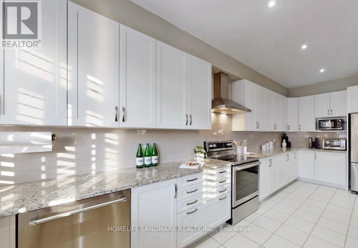 114 Puccini Drive, Richmond Hill, Ontario  L4E 0R5 - Photo 6 - N12483481