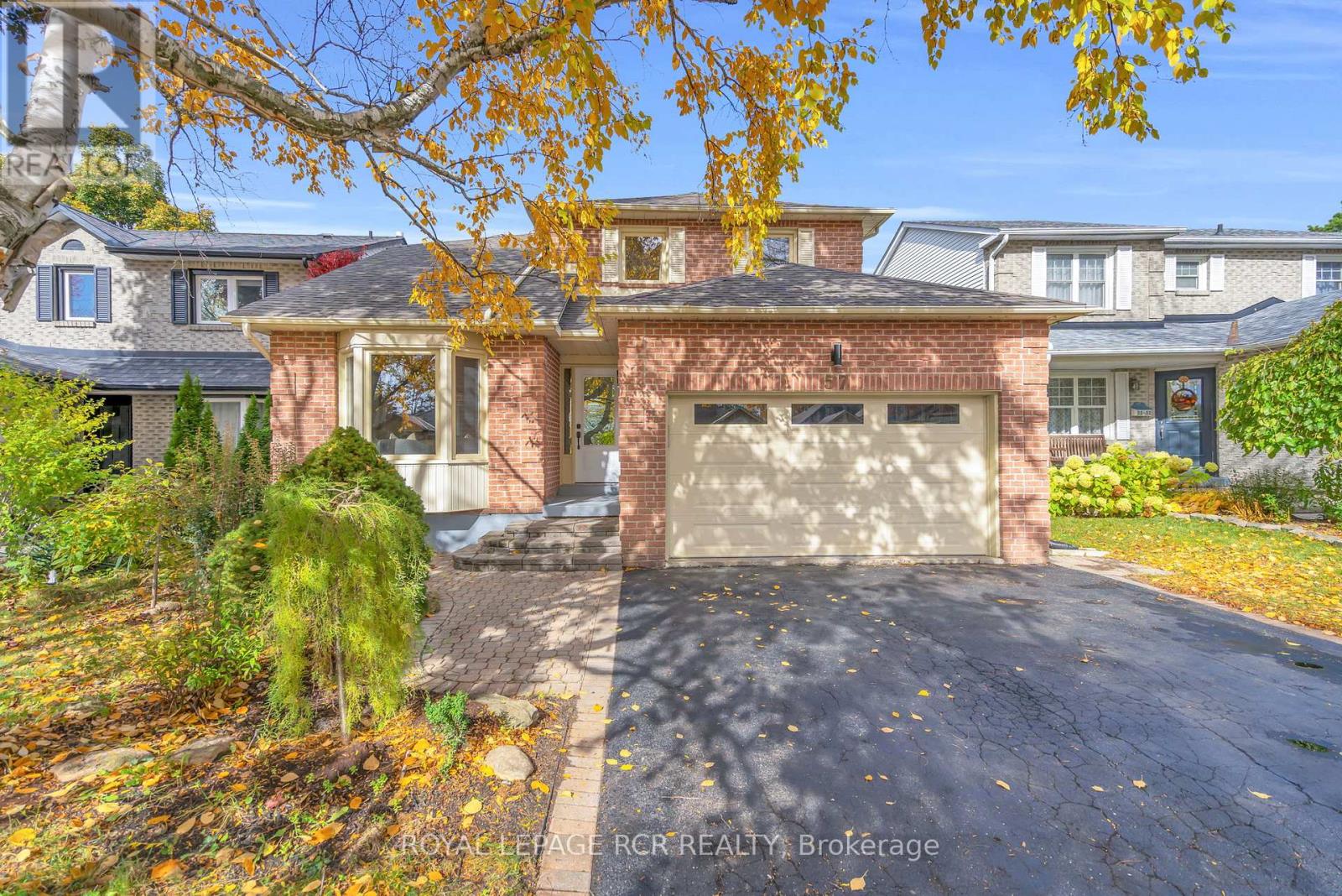 57 CLOSS SQUARE, Aurora, Ontario
