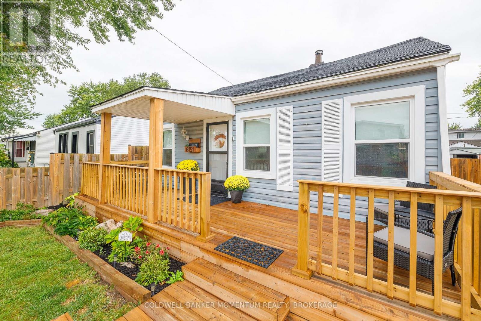 6151 Cadham Street, Niagara Falls, Ontario  L2G 3A3 - Photo 3 - X12483579