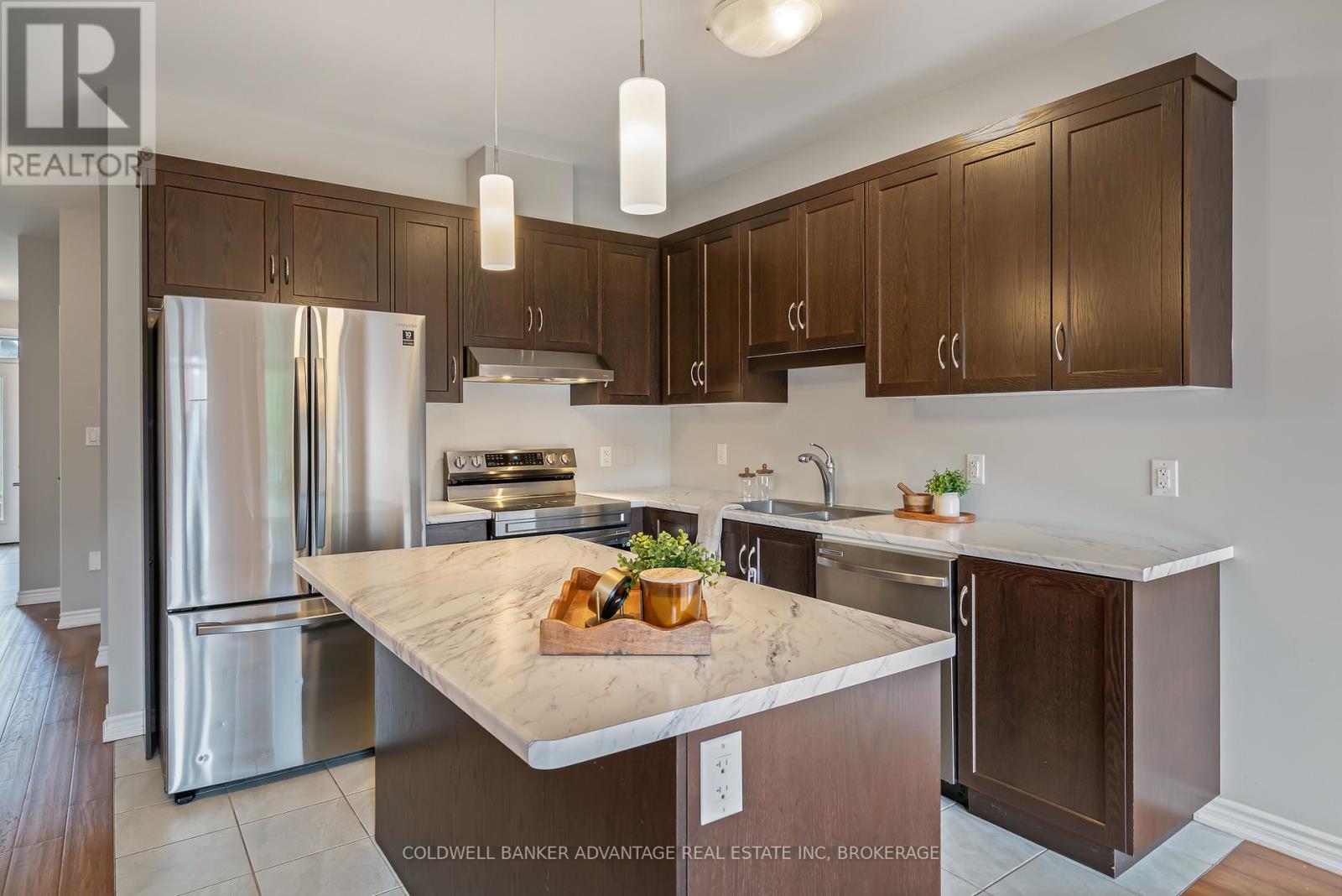 177 Louise Street, Welland, Ontario  L3B 0H8 - Photo 10 - X12483624