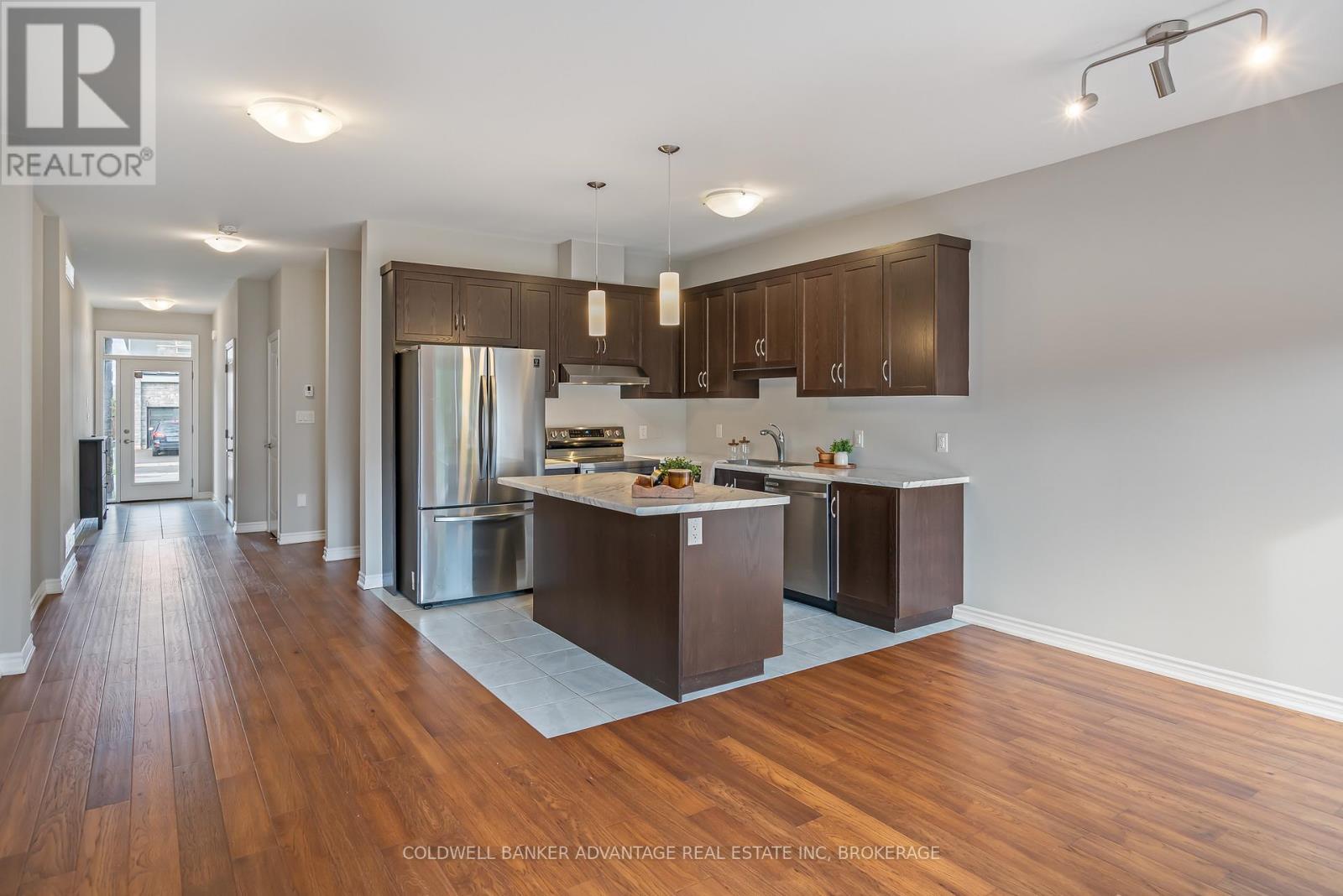 177 Louise Street, Welland, Ontario  L3B 0H8 - Photo 11 - X12483624