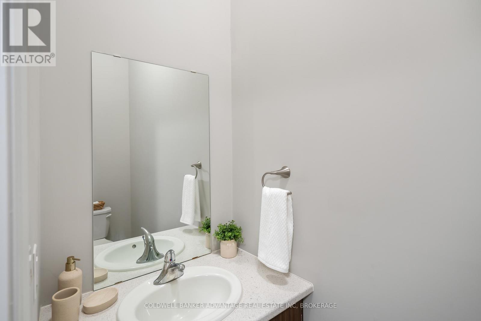 177 Louise Street, Welland, Ontario  L3B 0H8 - Photo 18 - X12483624