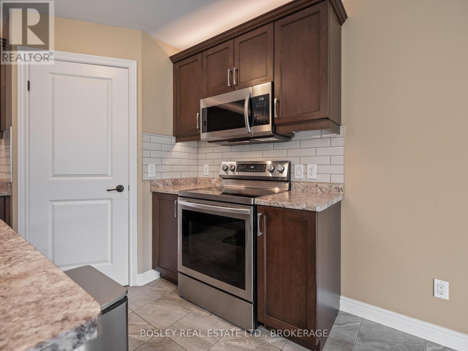 35 Mcfarland Street, Thorold, Ontario  L2V 0E5 - Photo 12 - X12483700