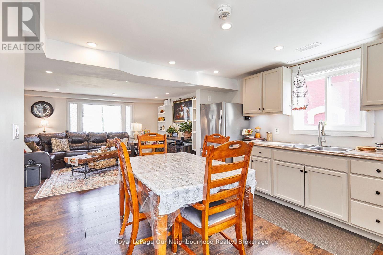 738 Simcoe Street N, Oshawa (Centennial), Ontario  L1G 4V8 - Photo 18 - E12483667