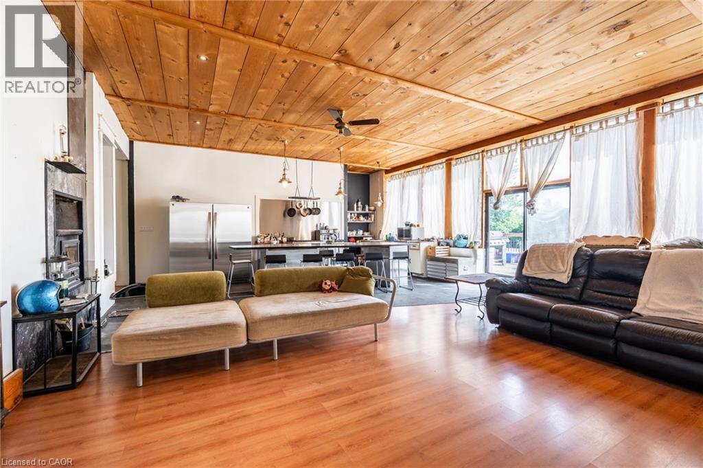 1090 Brock Road, Flamborough, Ontario  L9H 5E4 - Photo 17 - 40759324