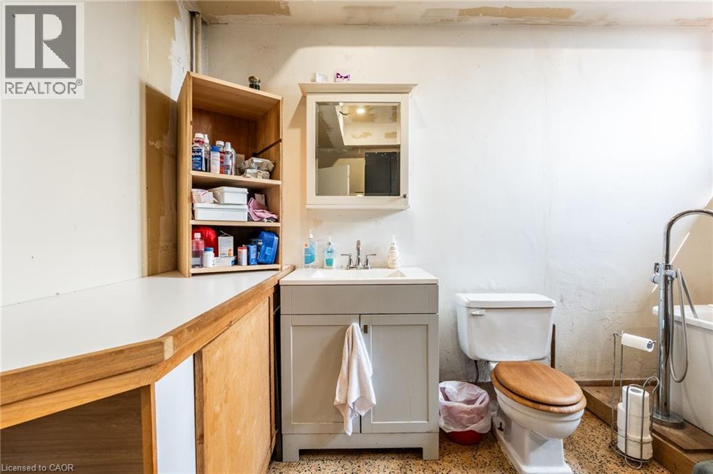 1090 Brock Road, Flamborough, Ontario  L9H 5E4 - Photo 25 - 40759324