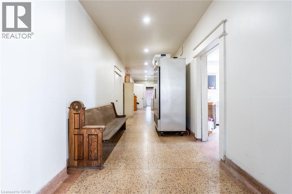 1090 Brock Road, Flamborough, Ontario  L9H 5E4 - Photo 18 - 40759324