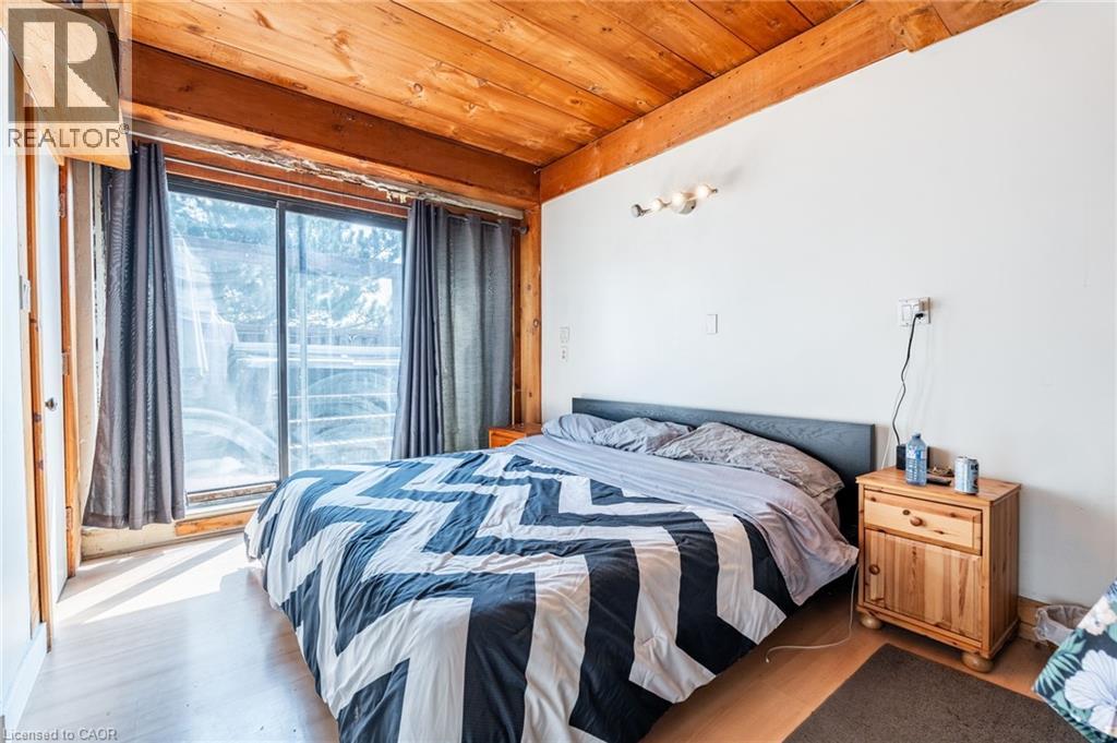 1090 Brock Road, Flamborough, Ontario  L9H 5E4 - Photo 19 - 40759324