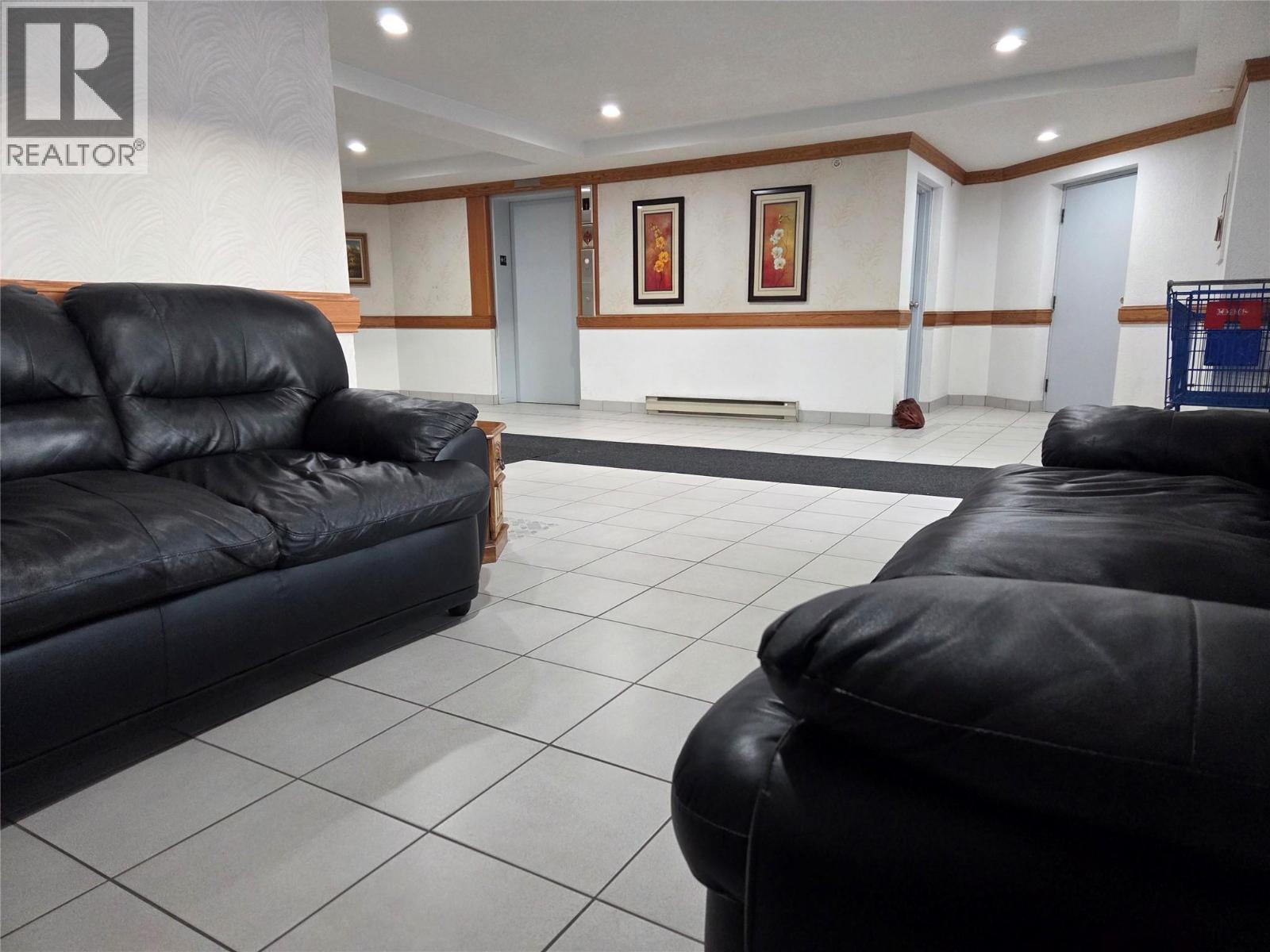 284 YORKTON Avenue Unit# 404 Penticton Photo 31