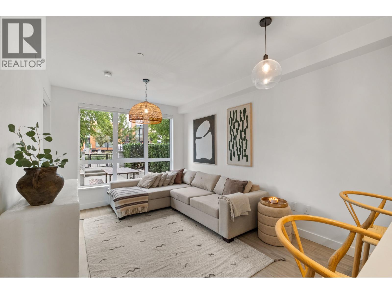 102 733 E 3rd Street, North Vancouver, British Columbia  V7L 1G8 - Photo 6 - R3056122