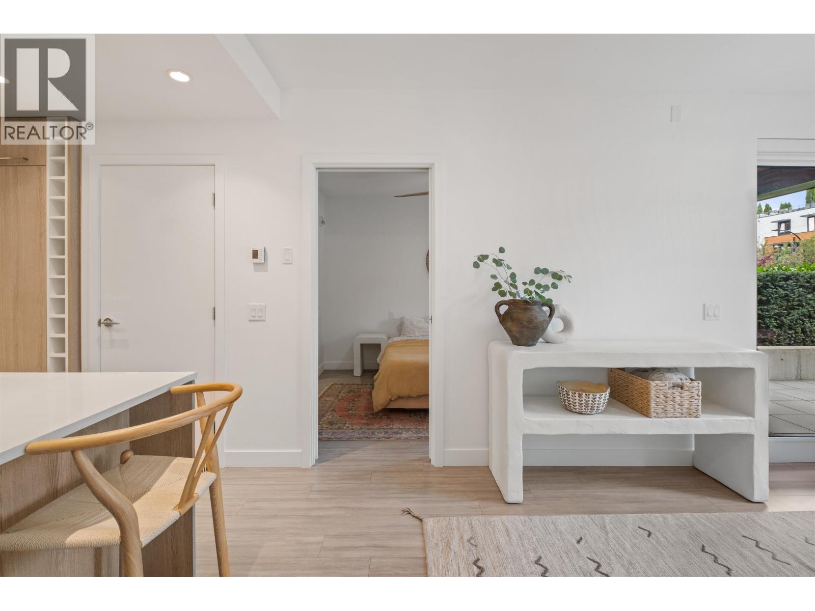 102 733 E 3rd Street, North Vancouver, British Columbia  V7L 1G8 - Photo 19 - R3056122