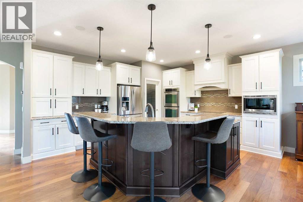 Property at 102 Cooperstown Lane SW image 4