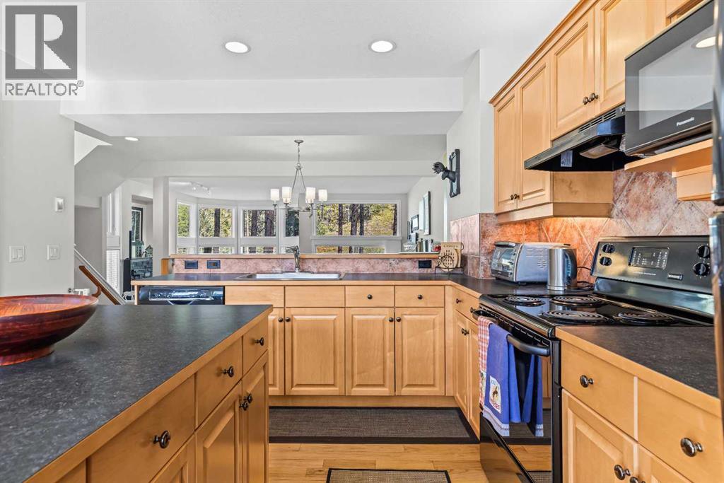 153, 13 Aspen Glen, Canmore, Alberta  T1W 1A6 - Photo 28 - A2261137