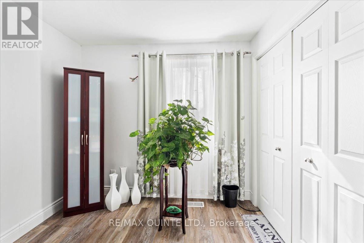 488 Mudcat Road, Belleville (Thurlow Ward), Ontario  K0K 2B0 - Photo 16 - X12483682