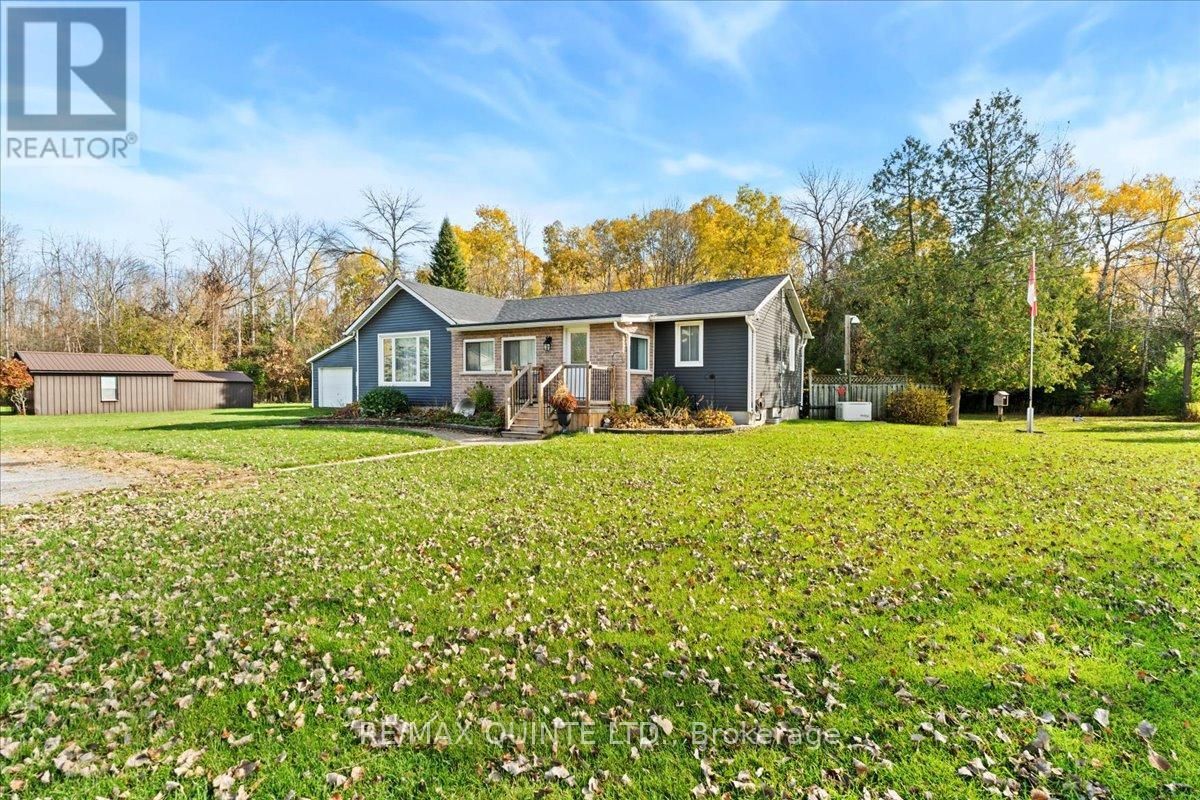 488 Mudcat Road, Belleville (Thurlow Ward), Ontario  K0K 2B0 - Photo 2 - X12483682