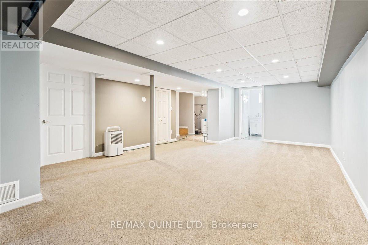 488 Mudcat Road, Belleville (Thurlow Ward), Ontario  K0K 2B0 - Photo 24 - X12483682