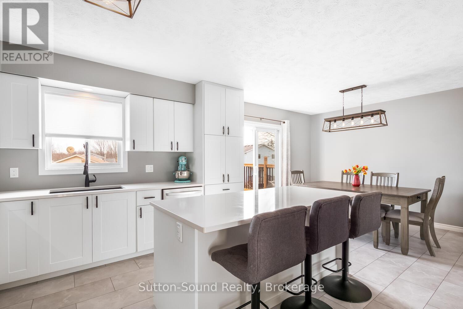 2667 8th Avenue E, Owen Sound, Ontario  N4K 6S5 - Photo 8 - X12483599