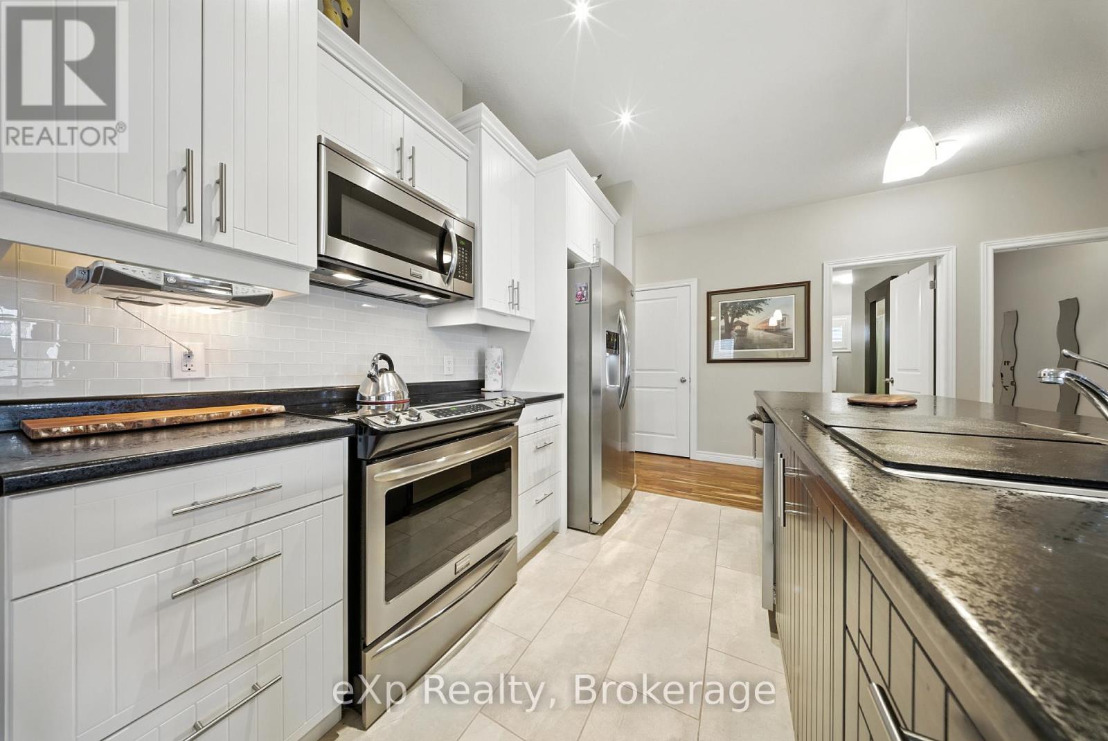 257 Donly Drive S, Norfolk, Ontario  N3Y 0C8 - Photo 11 - X12483631