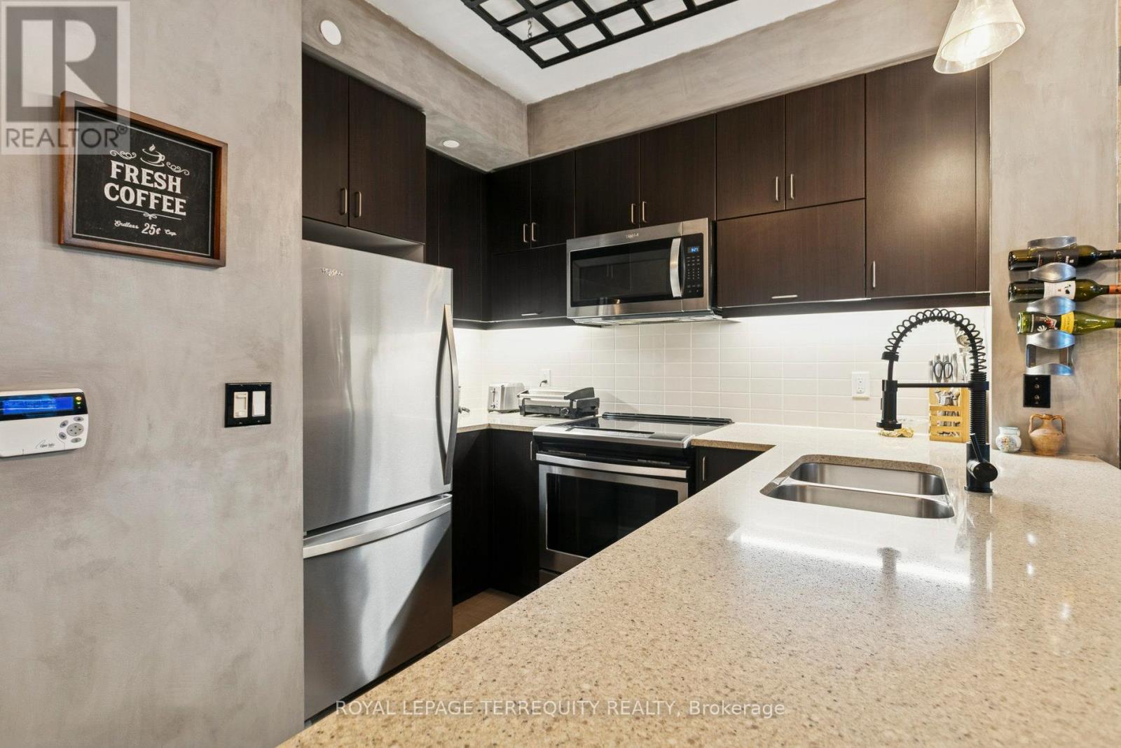 1402 - 39 Annie Craig Drive, Toronto, Ontario  M8V 0H1 - Photo 21 - W12483482