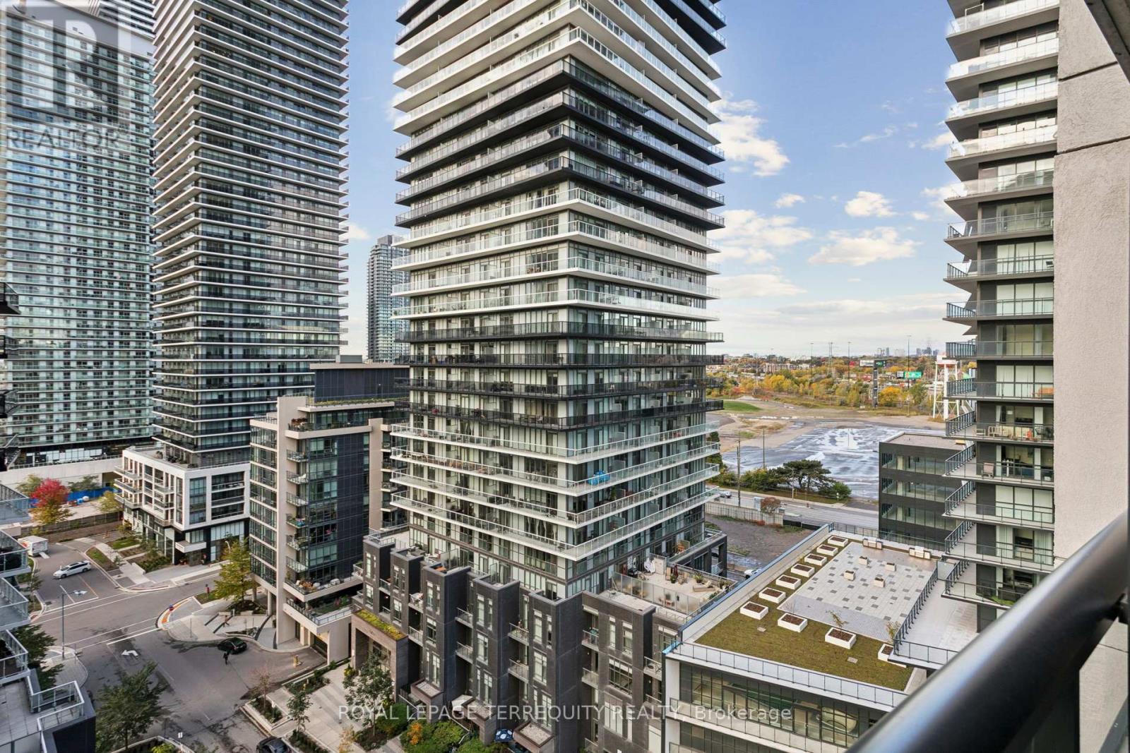 1402 - 39 Annie Craig Drive, Toronto, Ontario  M8V 0H1 - Photo 32 - W12483482