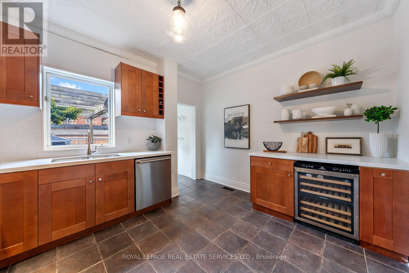 466 Beresford Avenue, Toronto, Ontario  M6S 3B7 - Photo 16 - W12483502
