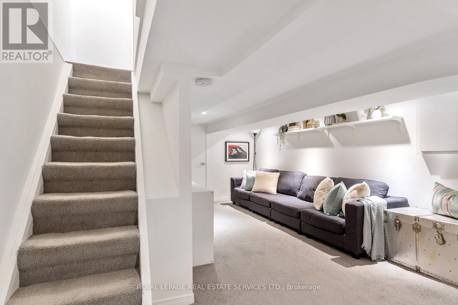 466 Beresford Avenue, Toronto, Ontario  M6S 3B7 - Photo 26 - W12483502