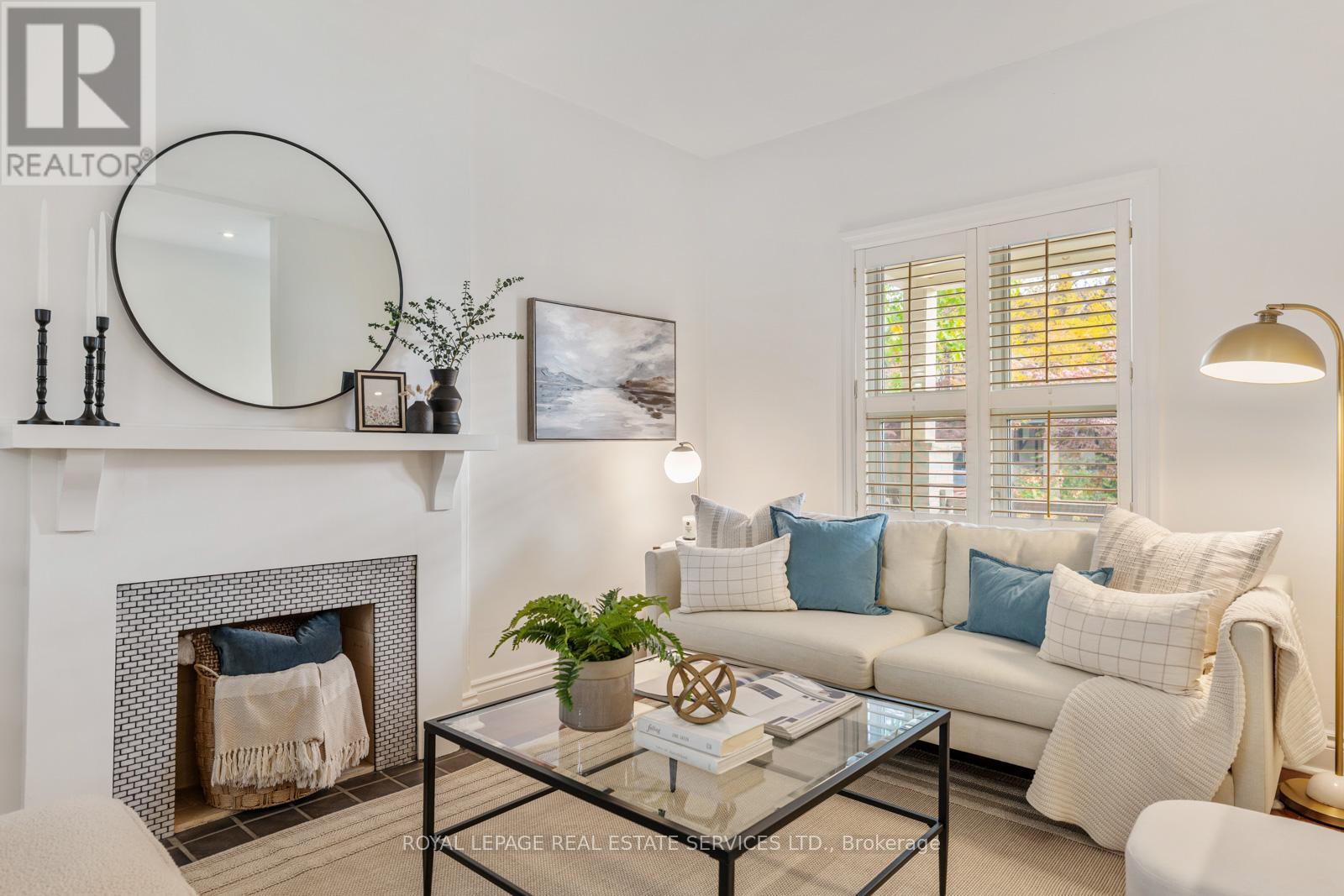 466 Beresford Avenue, Toronto, Ontario  M6S 3B7 - Photo 6 - W12483502