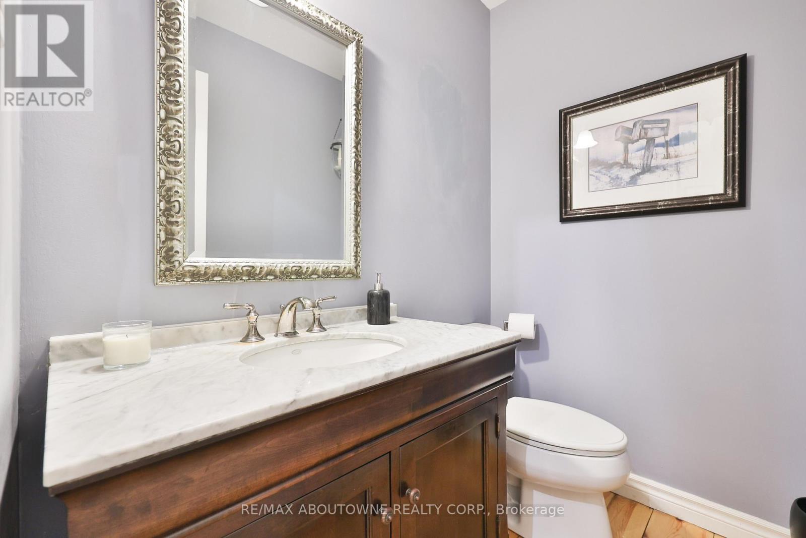 206 Rossmore Boulevard, Burlington, Ontario  L7N 1R1 - Photo 23 - W12483529