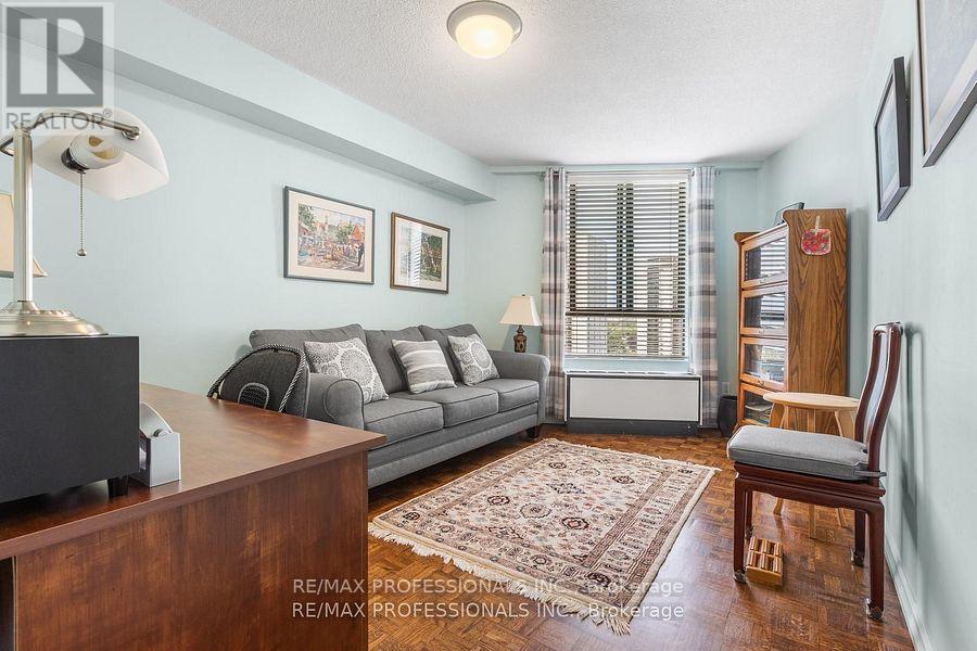 E5 - 296 Mill Road, Toronto, Ontario  M9C 4X8 - Photo 20 - W12483538